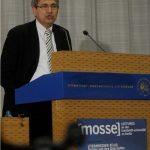 Pamuk speaks from the podium