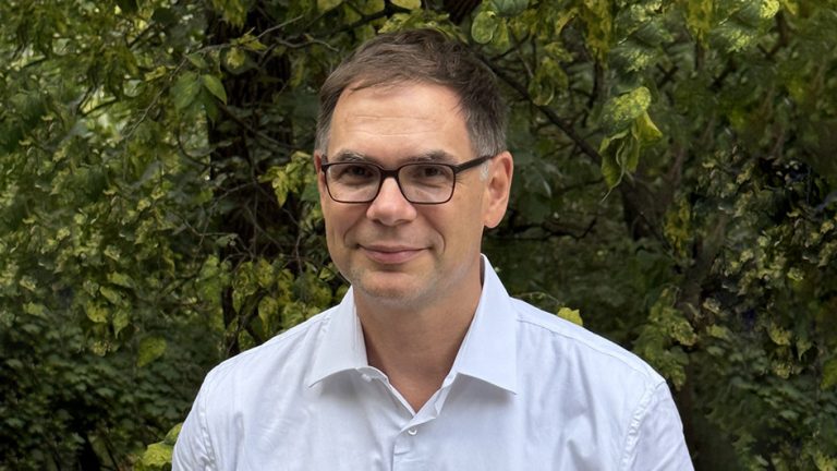 oliver-simons-columbia