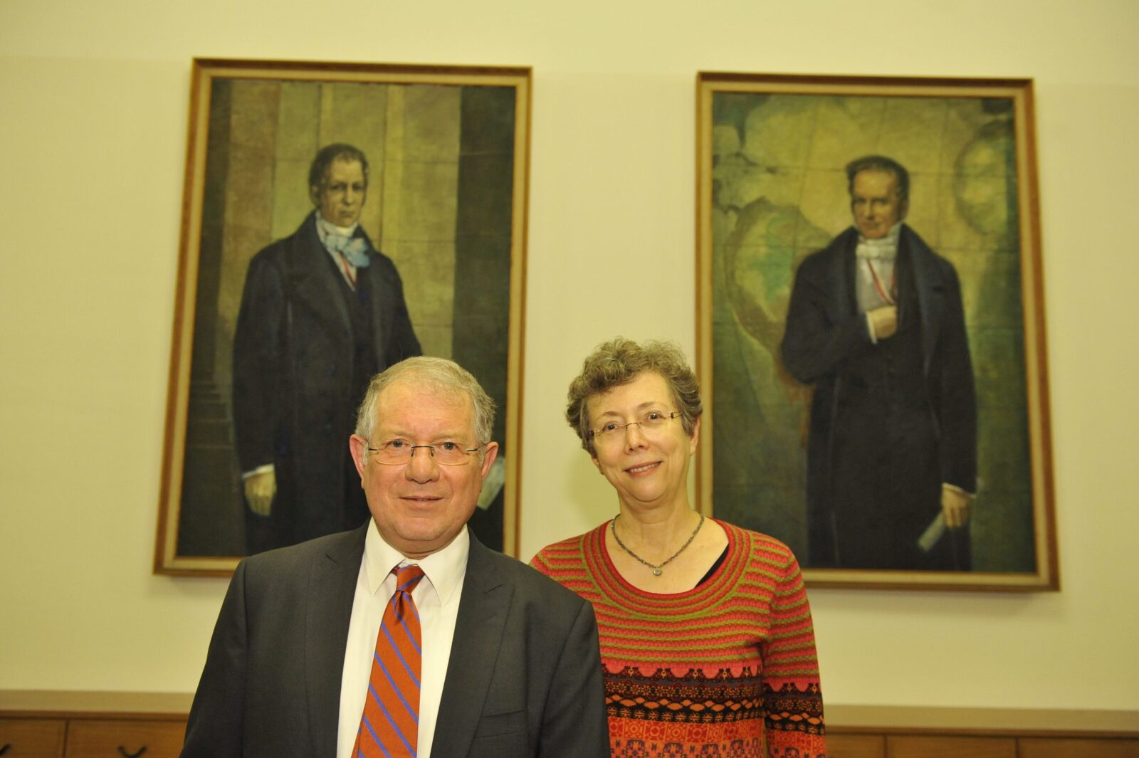 Guy Stroumsa in front of the portraits of the Humboldt brothers