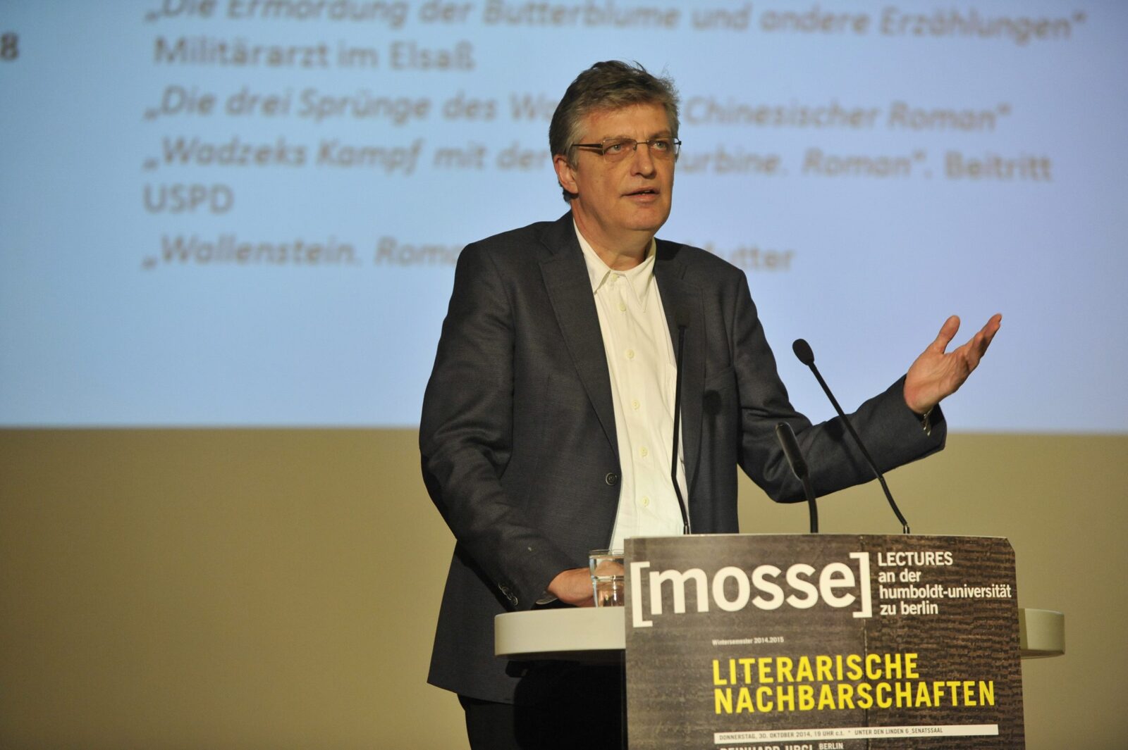 Lothar Müller delivers opening remarks