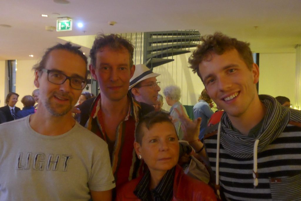 Simone van Saarloos, "Are You Out To Be Gay?". Lucas Wingerink, Mark Schalken, Lior Carver, Ron Mesland.