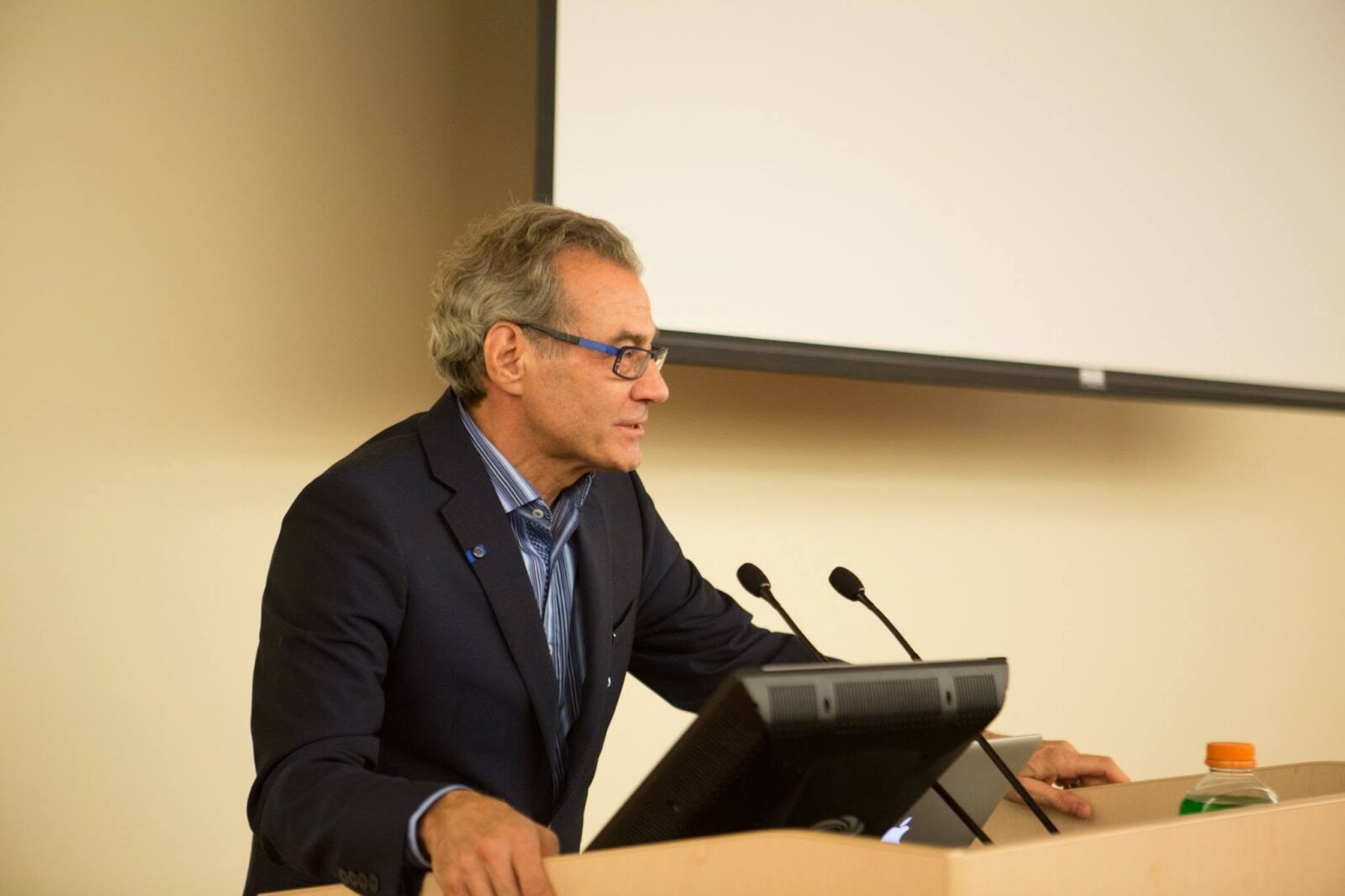 College of Art and Sciences Dean Richard Zauft