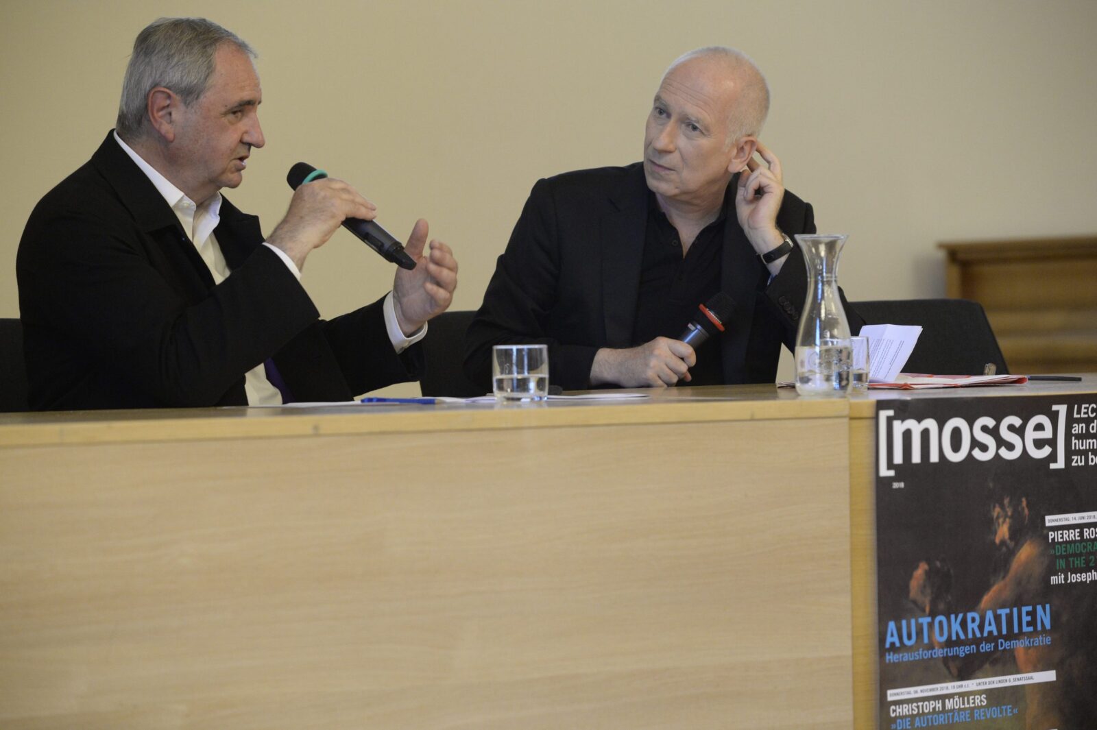 Mosse Lecture vom 14.06.2018 mit Pierre Rosanvallon
Einfuehrung und Diskussion mit Joseph Vogl.
© Niels Leiser
Veroeffentlichung nur frei fuer Veranstalter der mosse-lectures-keine honorarfreie Weitergabe an Dritte.P