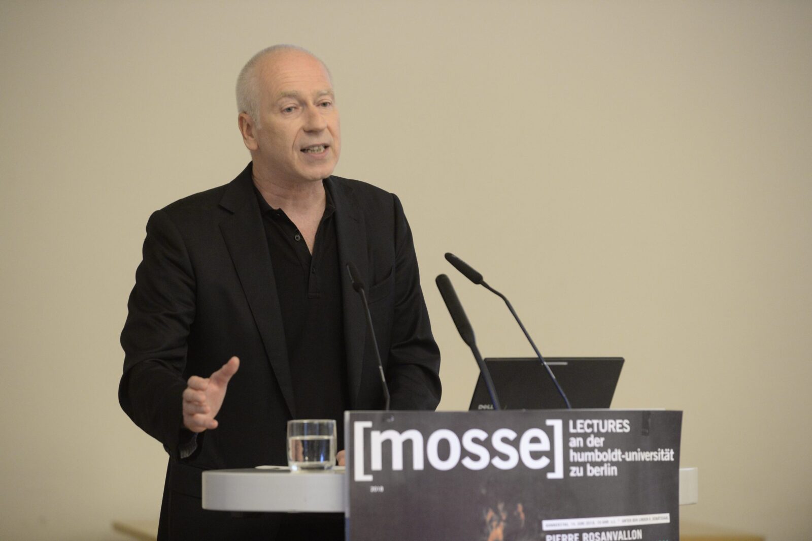 Mosse Lecture vom 14.06.2018 mit Pierre Rosanvallon
Einfuehrung und Diskussion mit Joseph Vogl.
© Niels Leiser
Veroeffentlichung nur frei fuer Veranstalter der mosse-lectures-keine honorarfreie Weitergabe an Dritte.