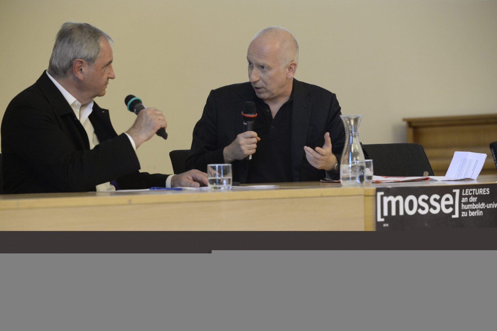 Mosse Lecture vom 14.06.2018 mit Pierre Rosanvallon
Einfuehrung und Diskussion mit Joseph Vogl.
© Niels Leiser
Veroeffentlichung nur frei fuer Veranstalter der mosse-lectures-keine honorarfreie Weitergabe an Dritte.