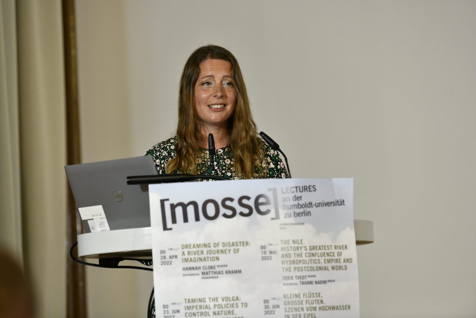 Hannah Cloke lecturing at the podium