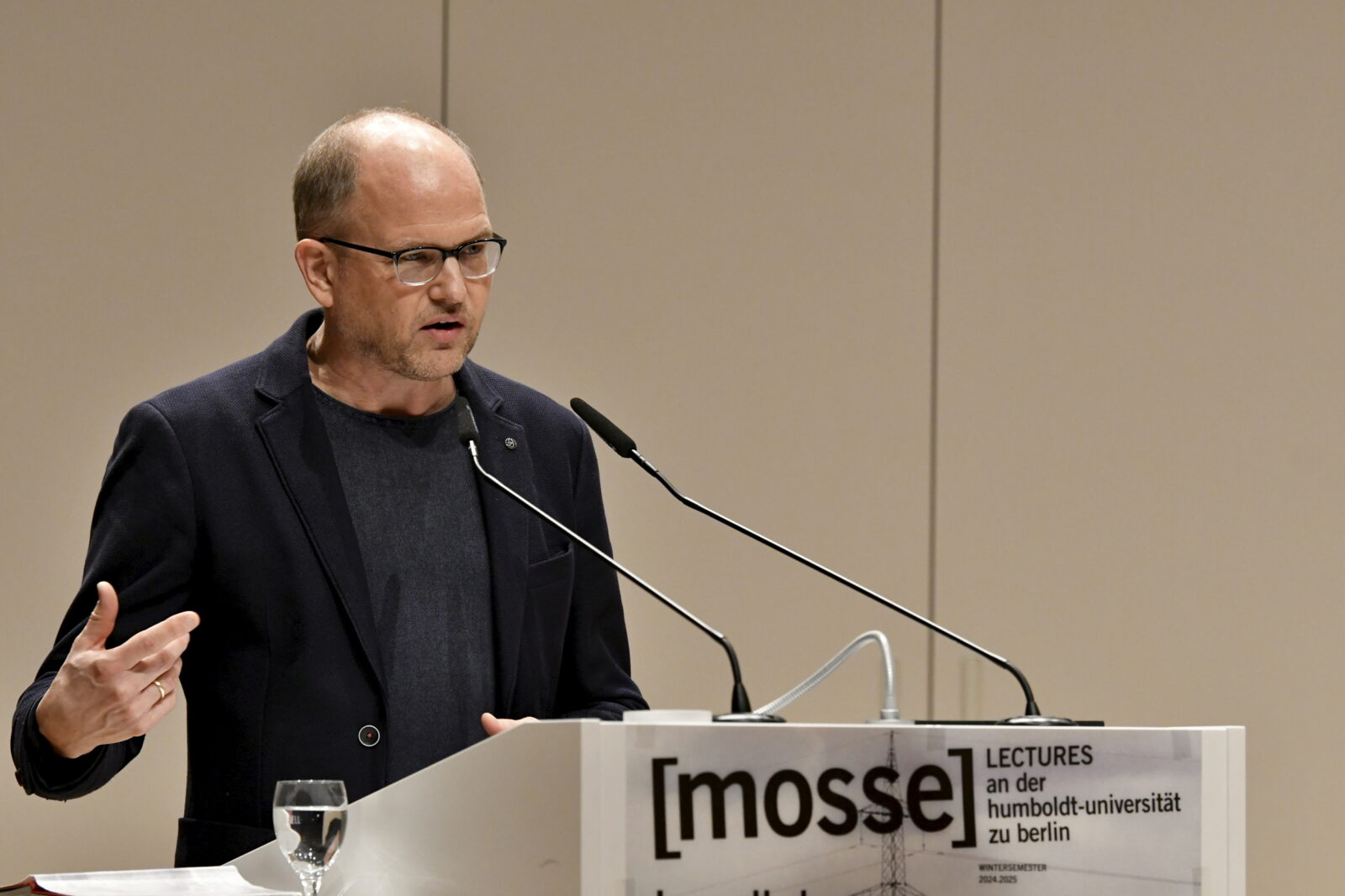 Stefan Willer