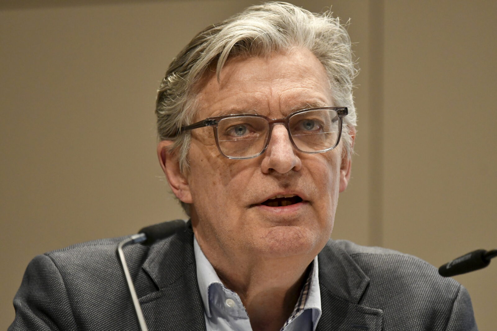 Lothar Müller