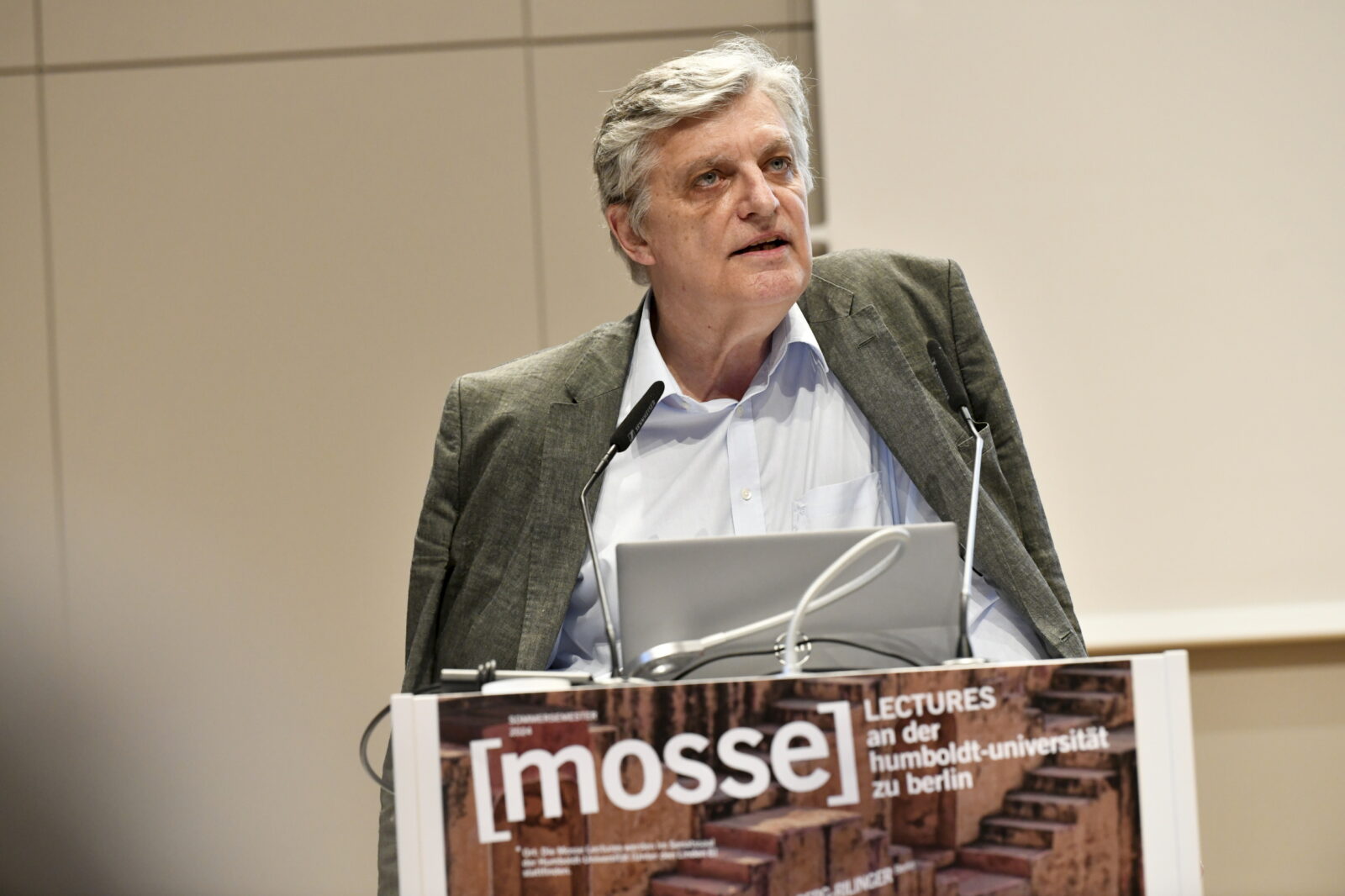 Lothar Müller