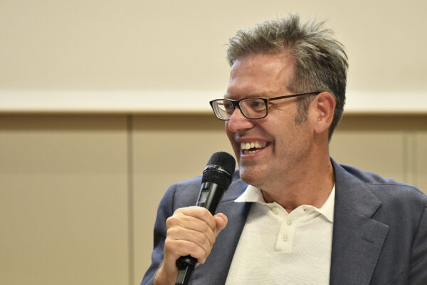 Stefan Mau