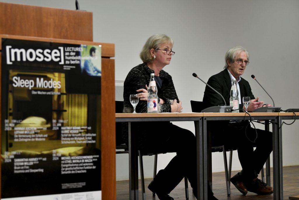 Ulrike Vedder and Hartmut Böhme post-lecture discussion