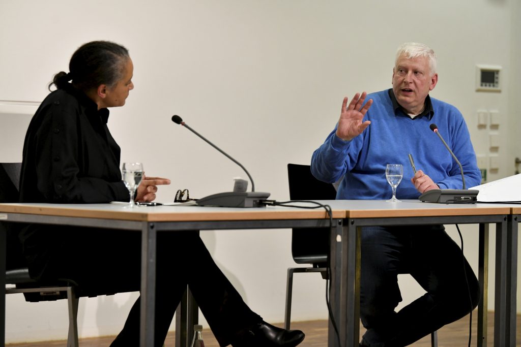 Hochgeschwender and de Mazza in conversation
