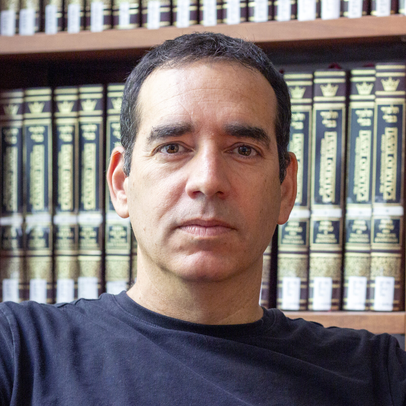 Ofer Ashkenazi headshot