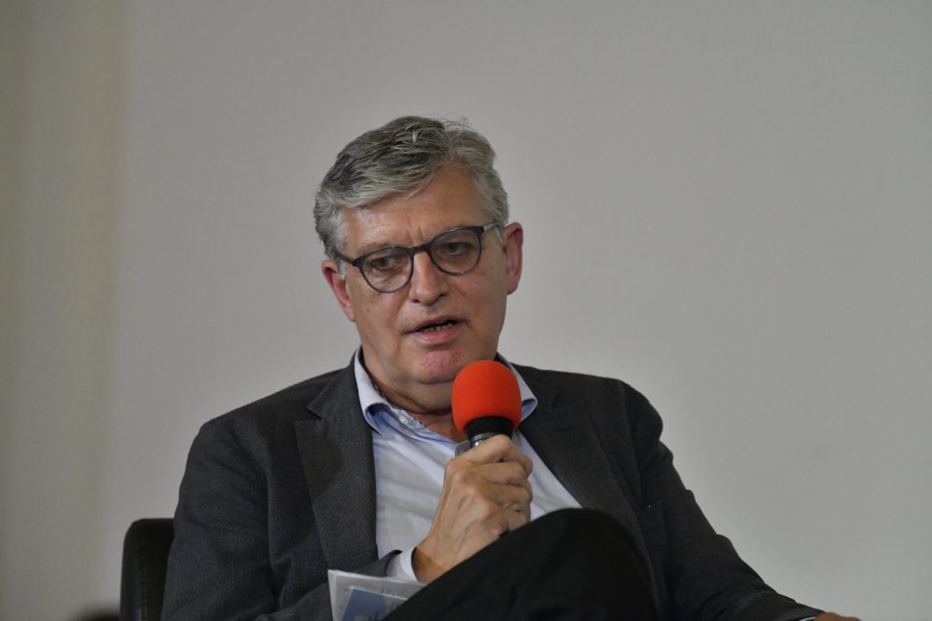 Lothar Müller speaks
