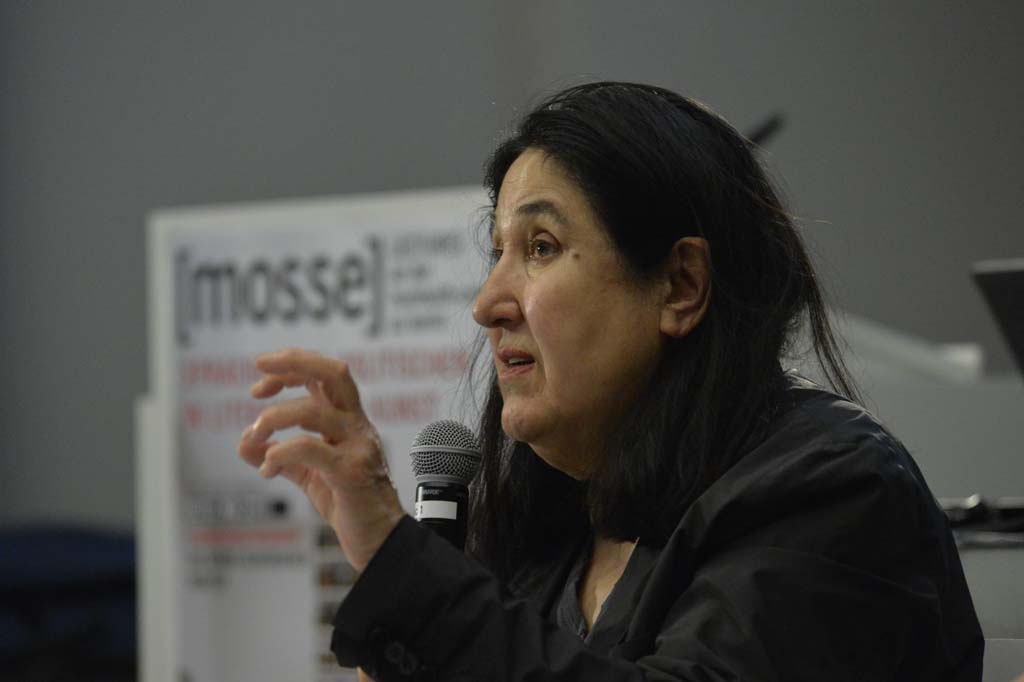 Özdamar addresses the audience