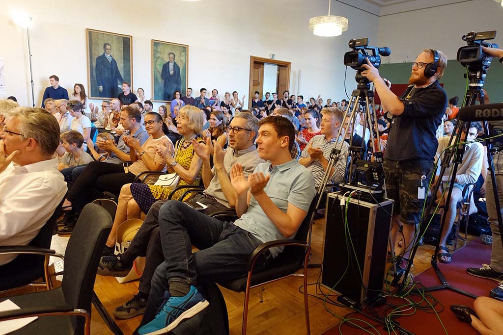 the audience claps