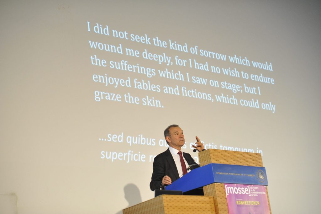 Greenblatt speaks from the podium