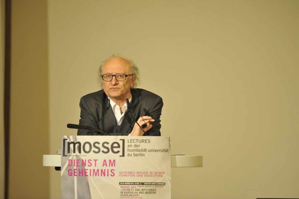 Moshe Idel delivers his lecture