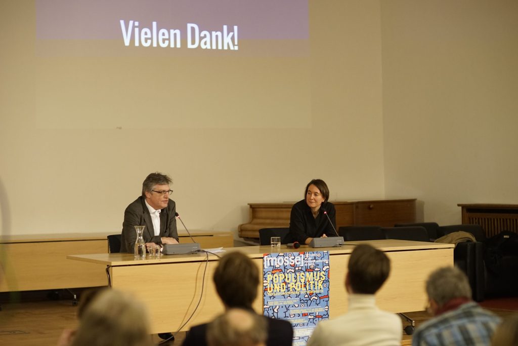 Passig and Müller in conversation