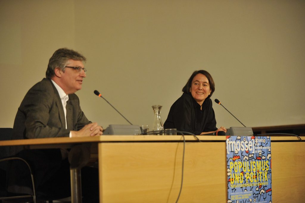 Passig and Müller in conversation