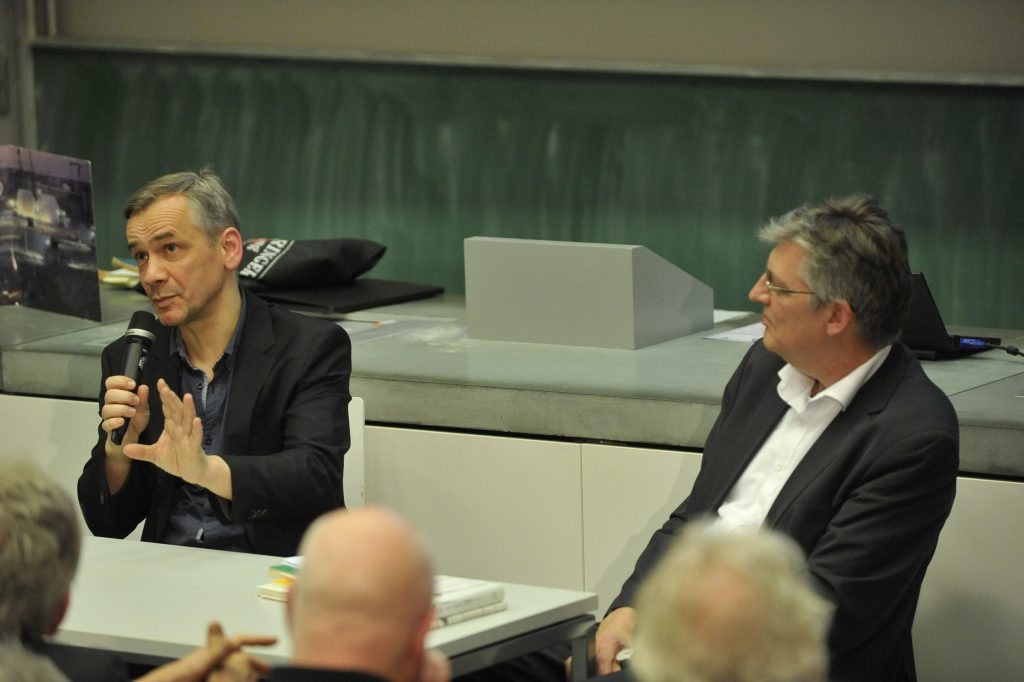 Seiler in conversation with Müller