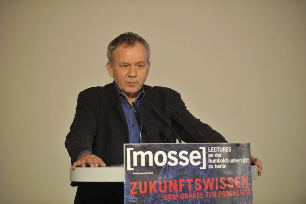 Michael Kämper-van den Boogaart provides the introduction