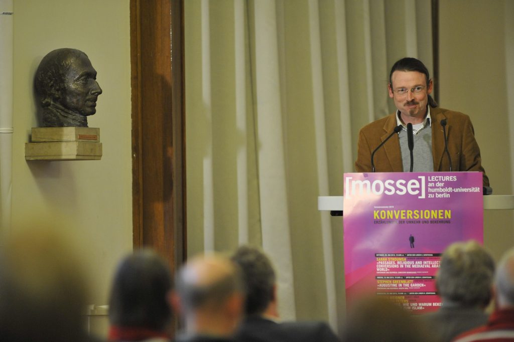 Christoph Peters lectures to the audience