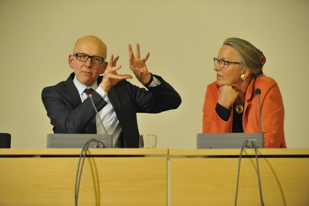 Bude and Frevert in conversation