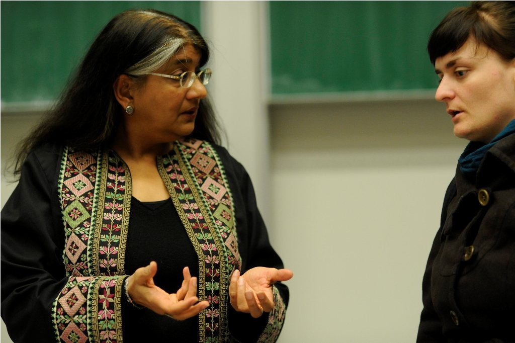 Randeria speaks after the lecture
