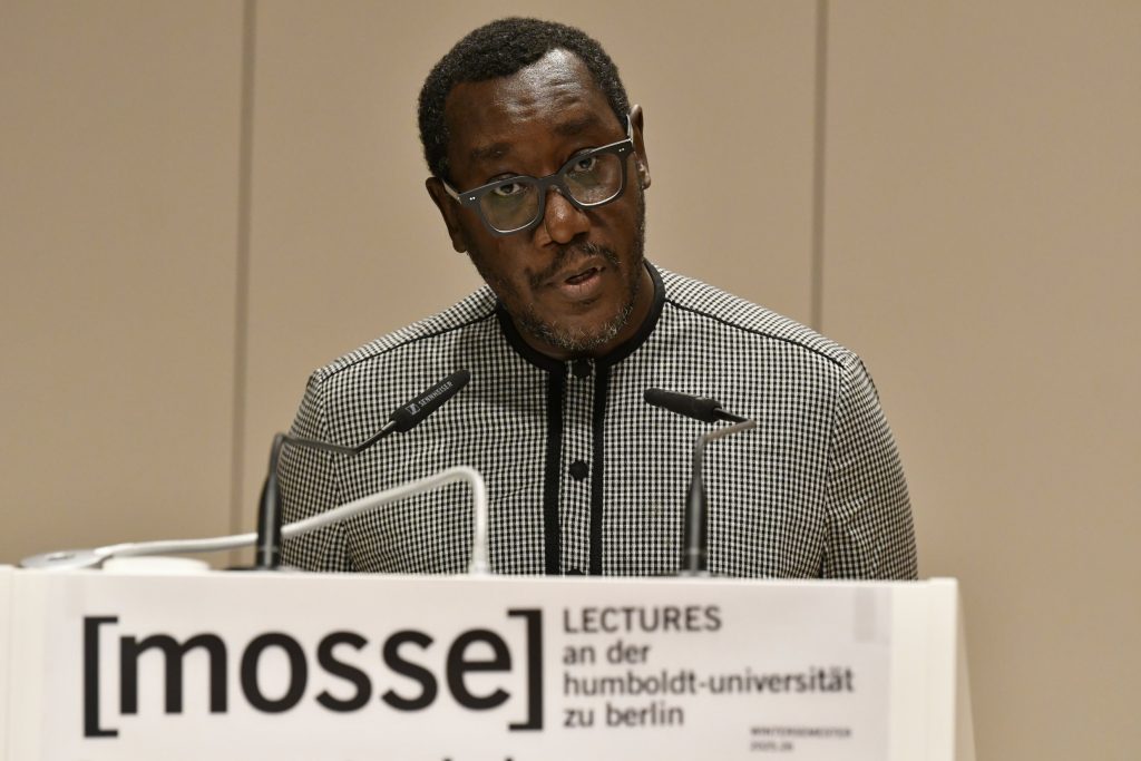 Ba lectures from the podium